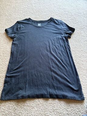 PINK Victoria's Secret Black Short Sleeve Crew Tee